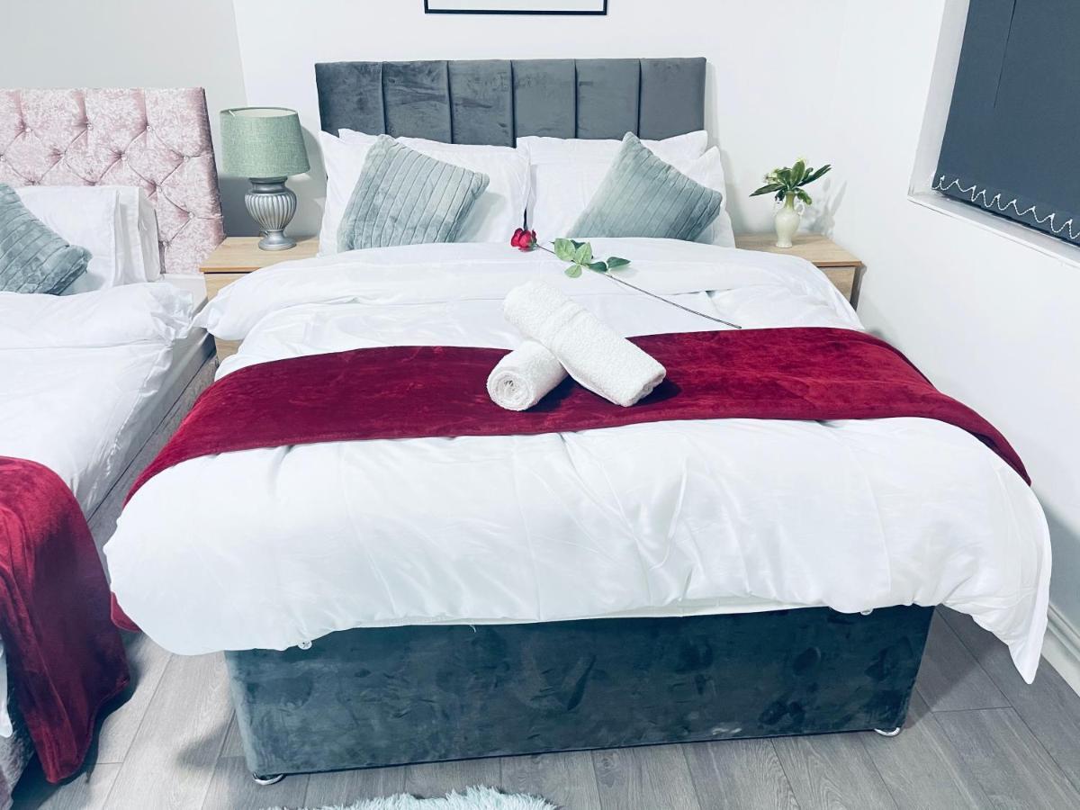1 Bed Apartment Бирмингем Экстерьер фото